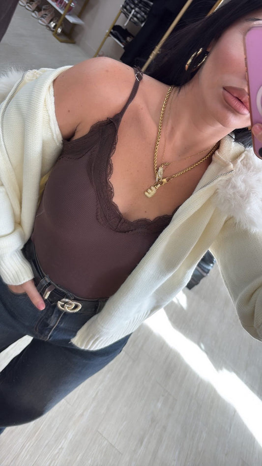 Top in pizzo Beatriz