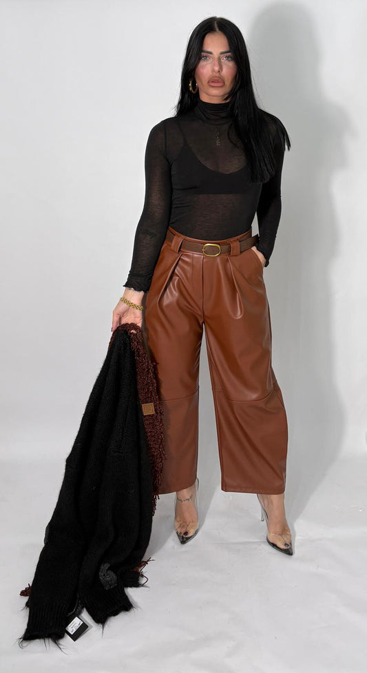 Pantalone in eco-pelle con cintura Morgana