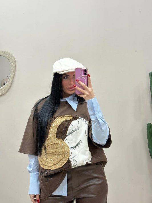 T-shirt Over Klarissa